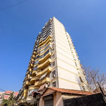 Miku Apartment-modernly Designed Downtown * טיראנה