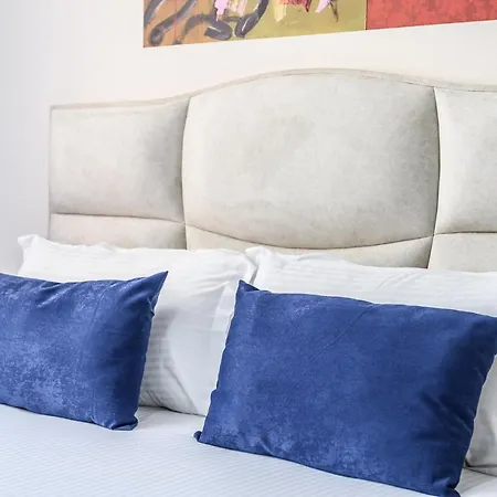 Miku Apartment-modernly Designed Downtown דירה *