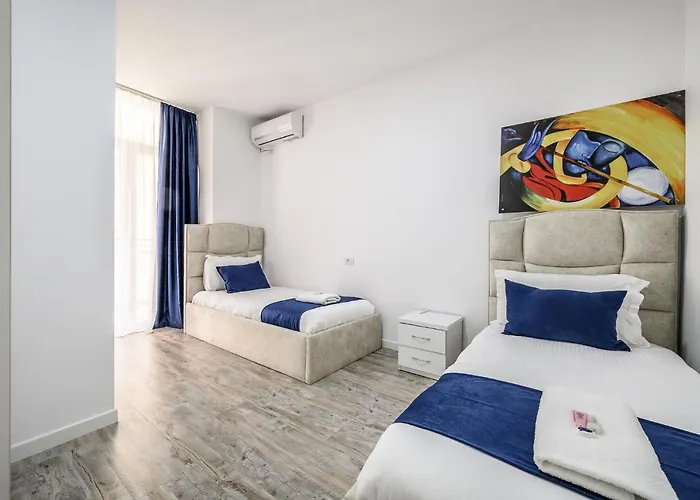 Miku Apartment-modernly Designed Downtown Tirana