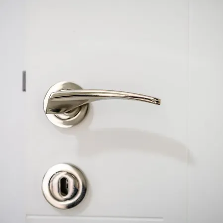 Miku Apartment-modernly Designed Downtown * Tirana