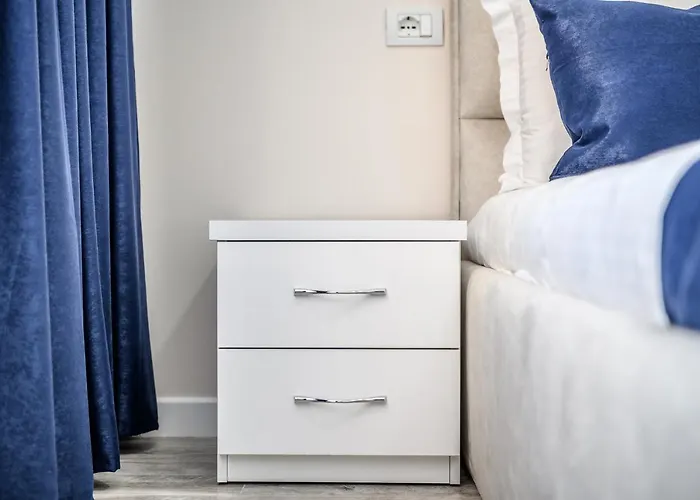 Miku Apartment-modernly Designed Downtown تيرانا