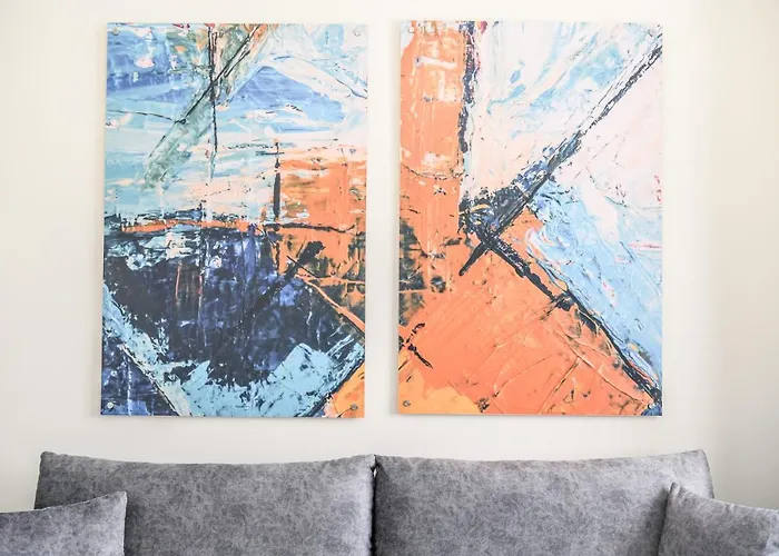 Miku Apartment-modernly Designed Downtown شقة تيرانا